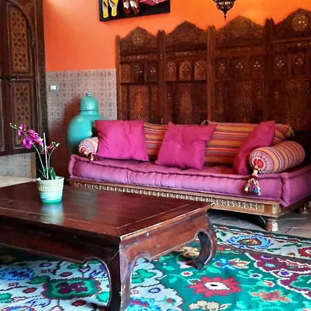 The White Alojamento de Acomodação e Pequeno-almoço 3*