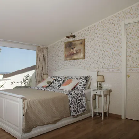 The White Bracciano (Rome)