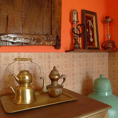 Bed & Breakfast The White