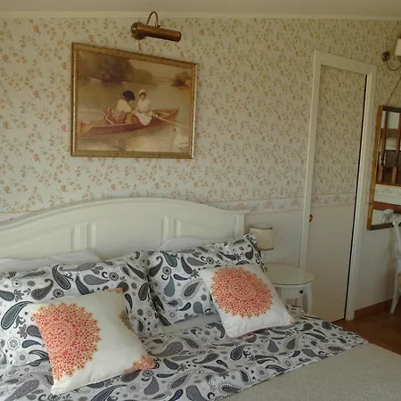 The White Bed and Breakfast 3*