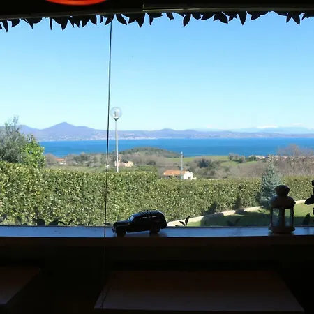 The White Alojamento de Acomodação e Pequeno-almoço 3*