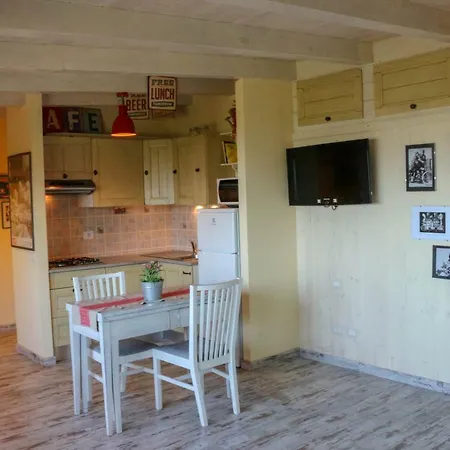 The White Bed & Breakfast Bracciano (Rome)