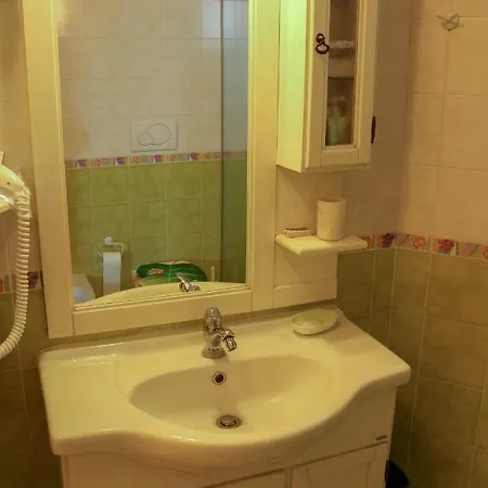 The White Bed and Breakfast Bracciano (Rome)